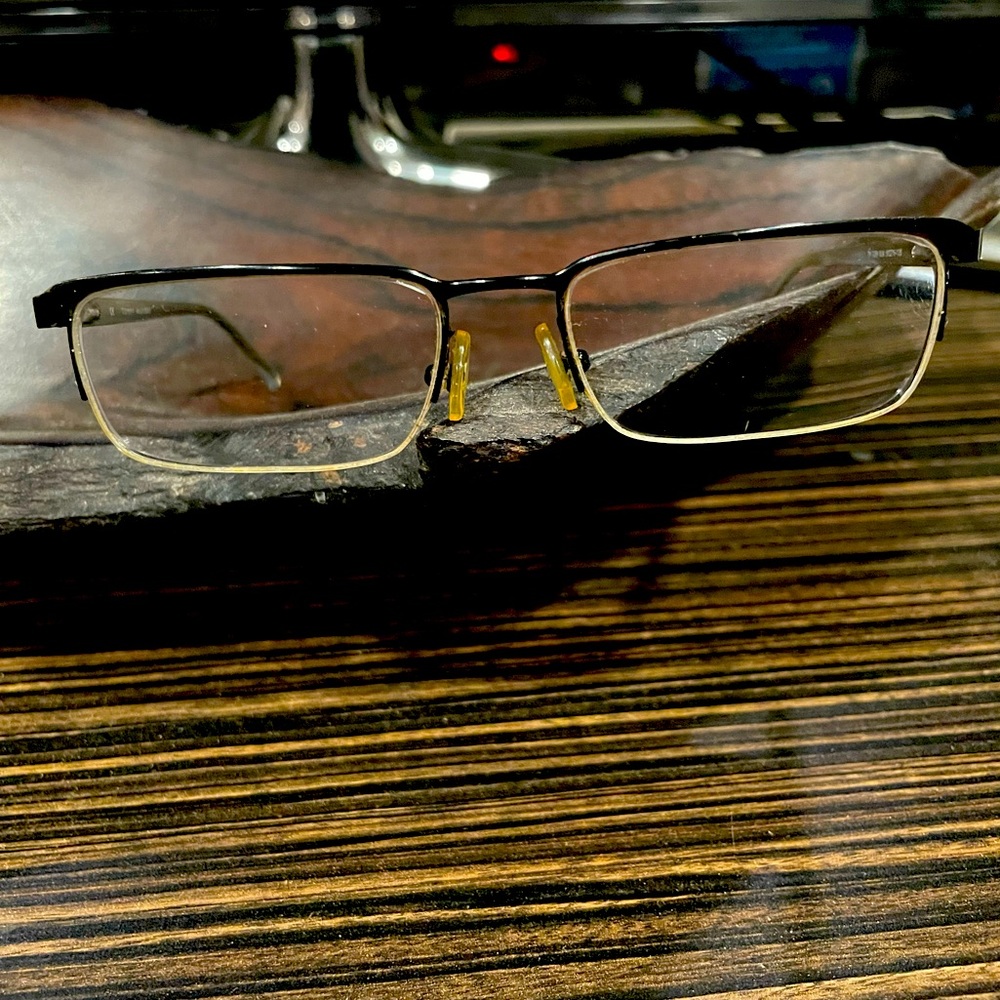 Tommy Hilfiger TH 3289 BLK Men’s Eyeglasses / Frames
50 SQUARE 16-135